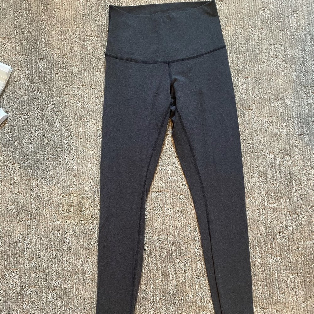 Grey Comfy Lululemon Leggings (SZ: 6)